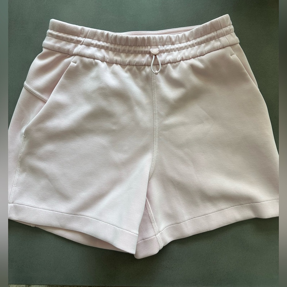 Lululemon Softstream light pink  Shorts